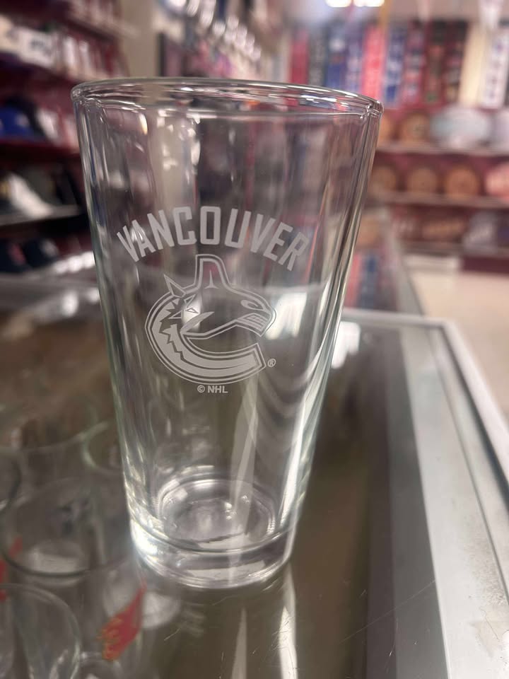 Glass - Clear Logo Glass NHL: Vancouver Canucks